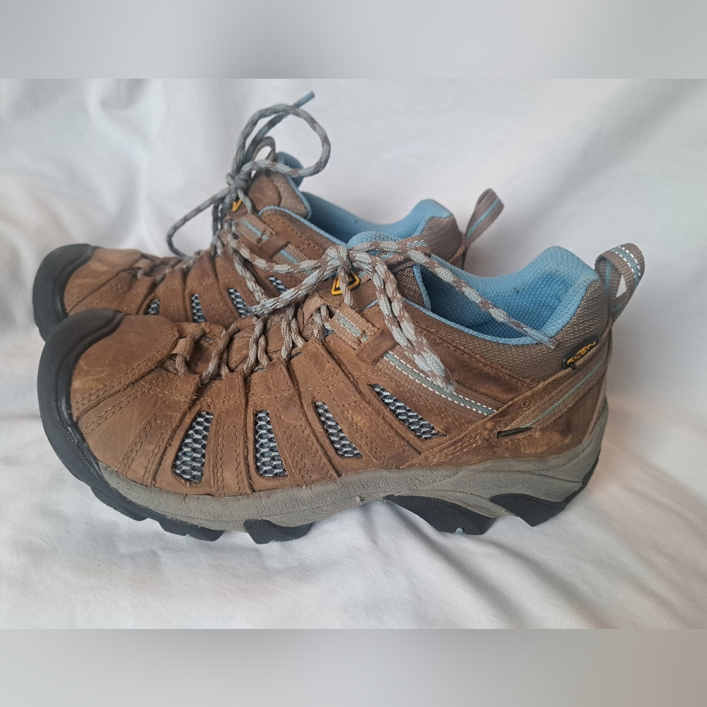 Keen Voyager size 8.5
